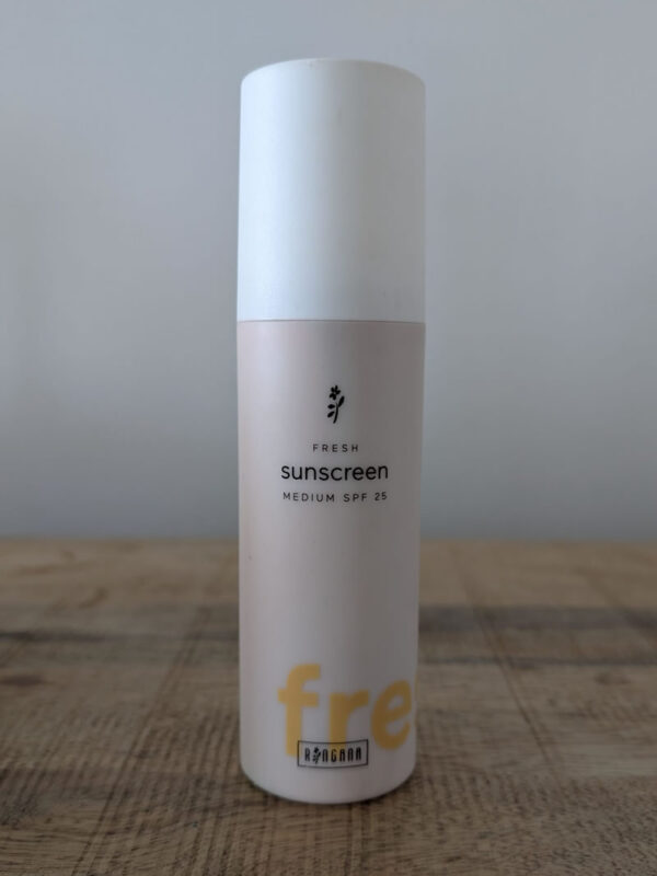 Sunscreen-SPF-25-face-and-body.jpg Sunscreen-SPF-25-face-and-body.jpg