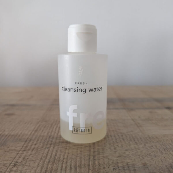 cleaningwater.jpg cleaningwater.jpg